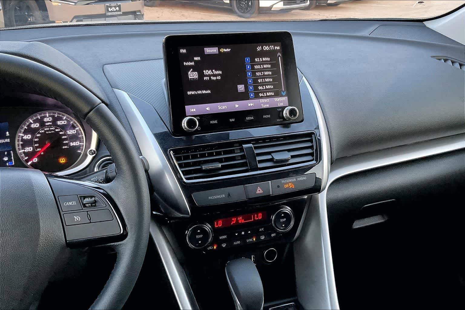 Used 2022 Mitsubishi Eclipse Cross SE FWD image 15