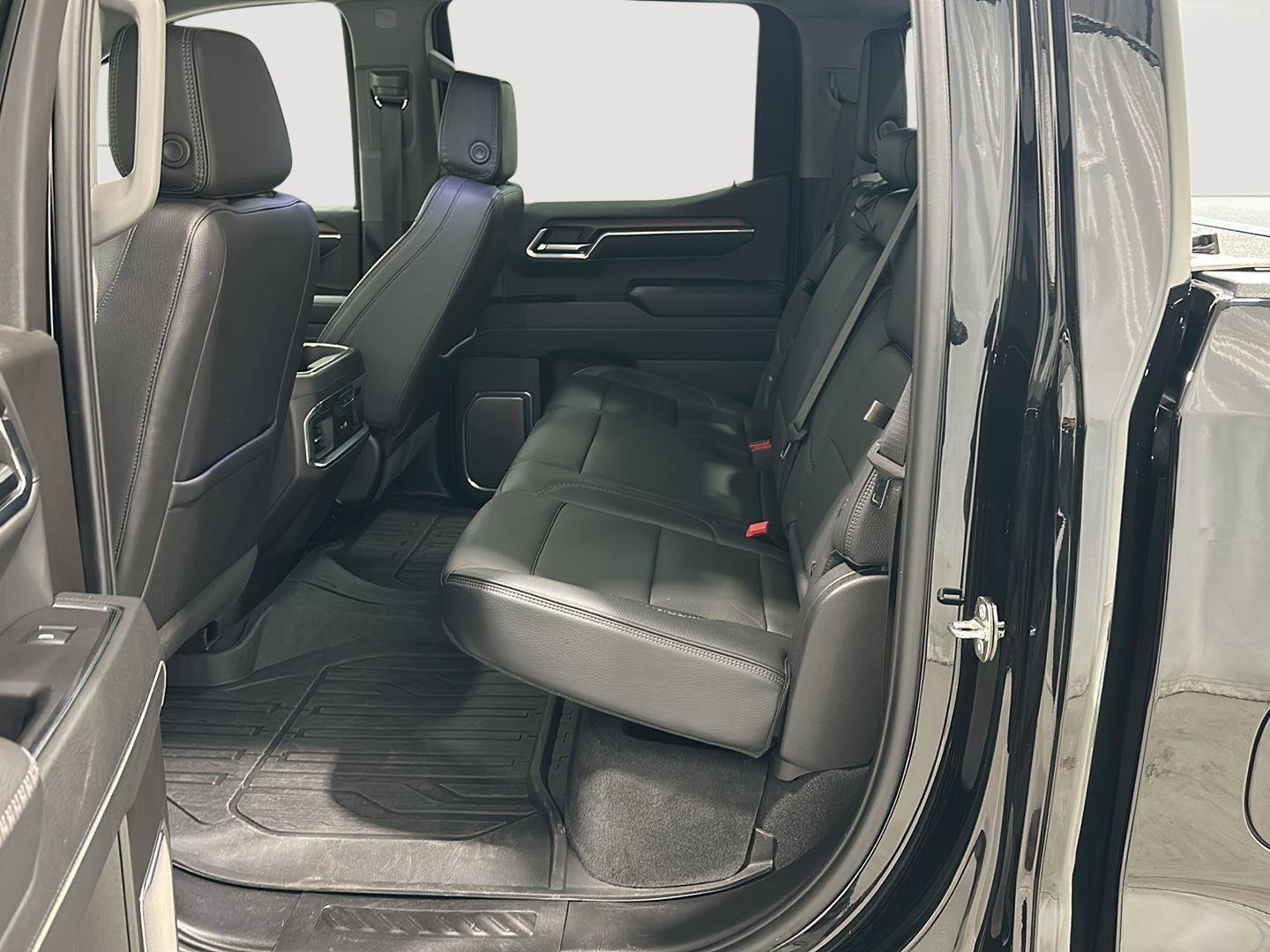 Used 2024 GMC Sierra 1500 Denali w/ Denali Reserve Package image 23