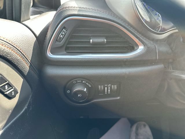Used 2024 Chrysler Pacifica Pinnacle AWD/4WD image 21