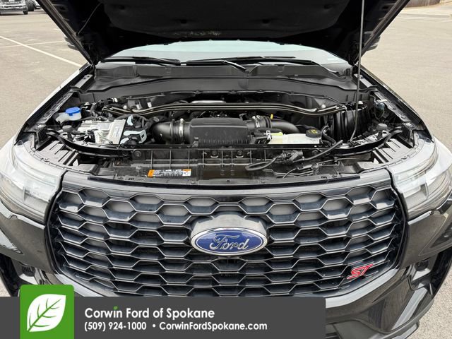 Certified 2025 Ford Explorer ST image 40