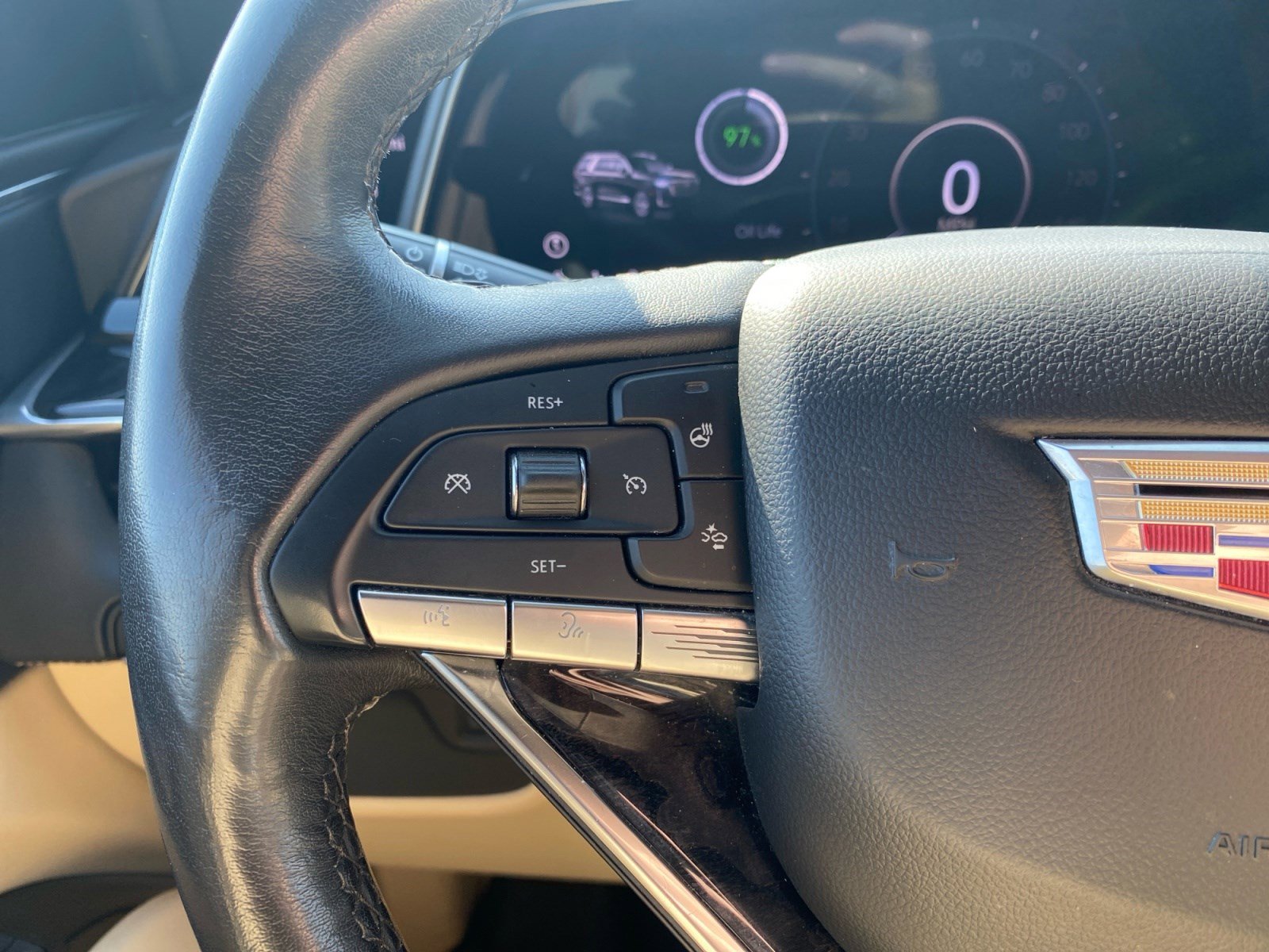 Used 2021 Cadillac Escalade ESV Premium Luxury image 19