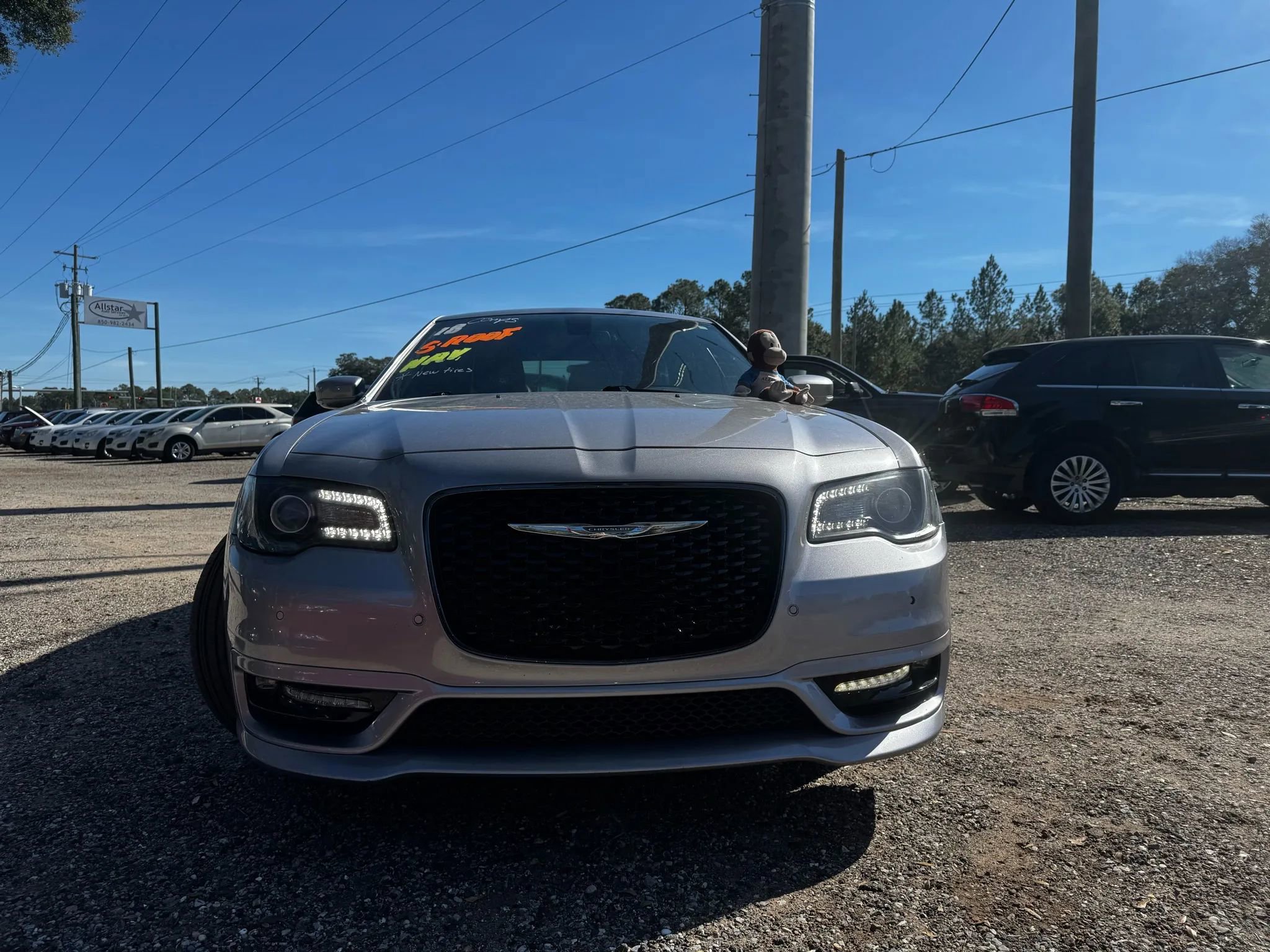 Used 2018 Chrysler 300 S w/ 300S Premium Group image 10