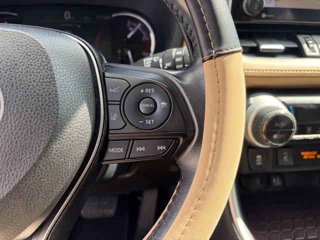 Used 2019 Toyota RAV4 Limited FWD image 24