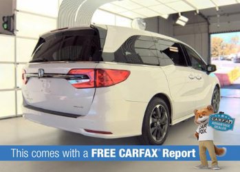 Used 2023 Honda Odyssey Elite image 2