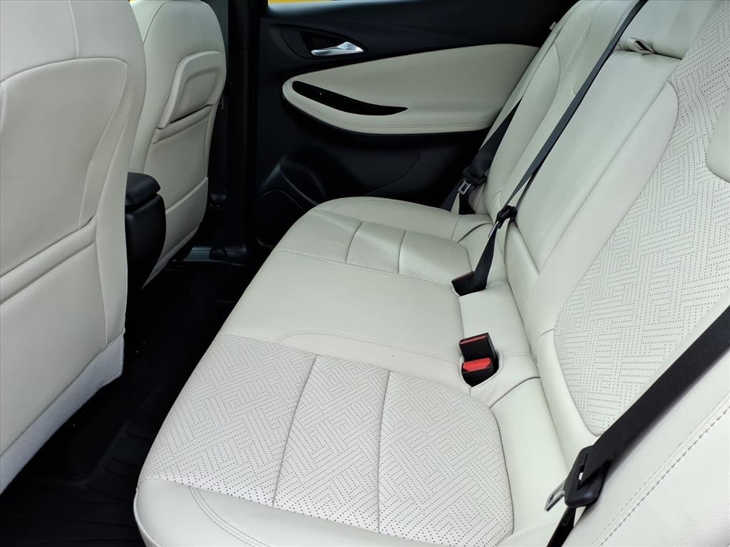 Used 2023 Buick Encore GX Essence w/ Experience Buick Package image 16