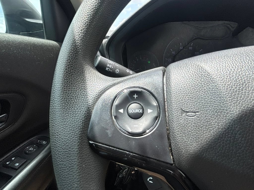 Used 2021 Honda HR-V LX image 19