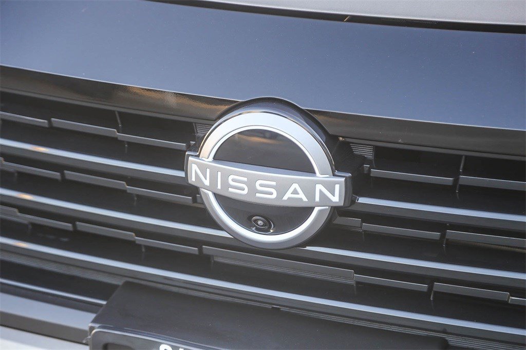 New 2026 Nissan Kicks SR image 5