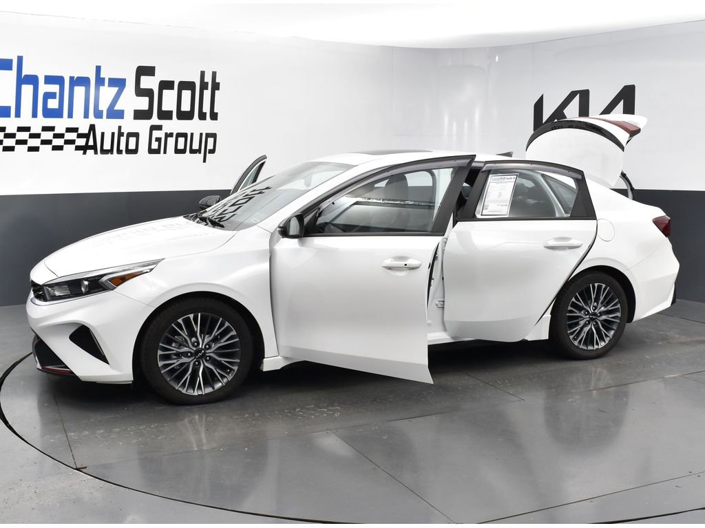 Certified 2022 Kia Forte GT-Line w/ GT-Line Premium Package image 26