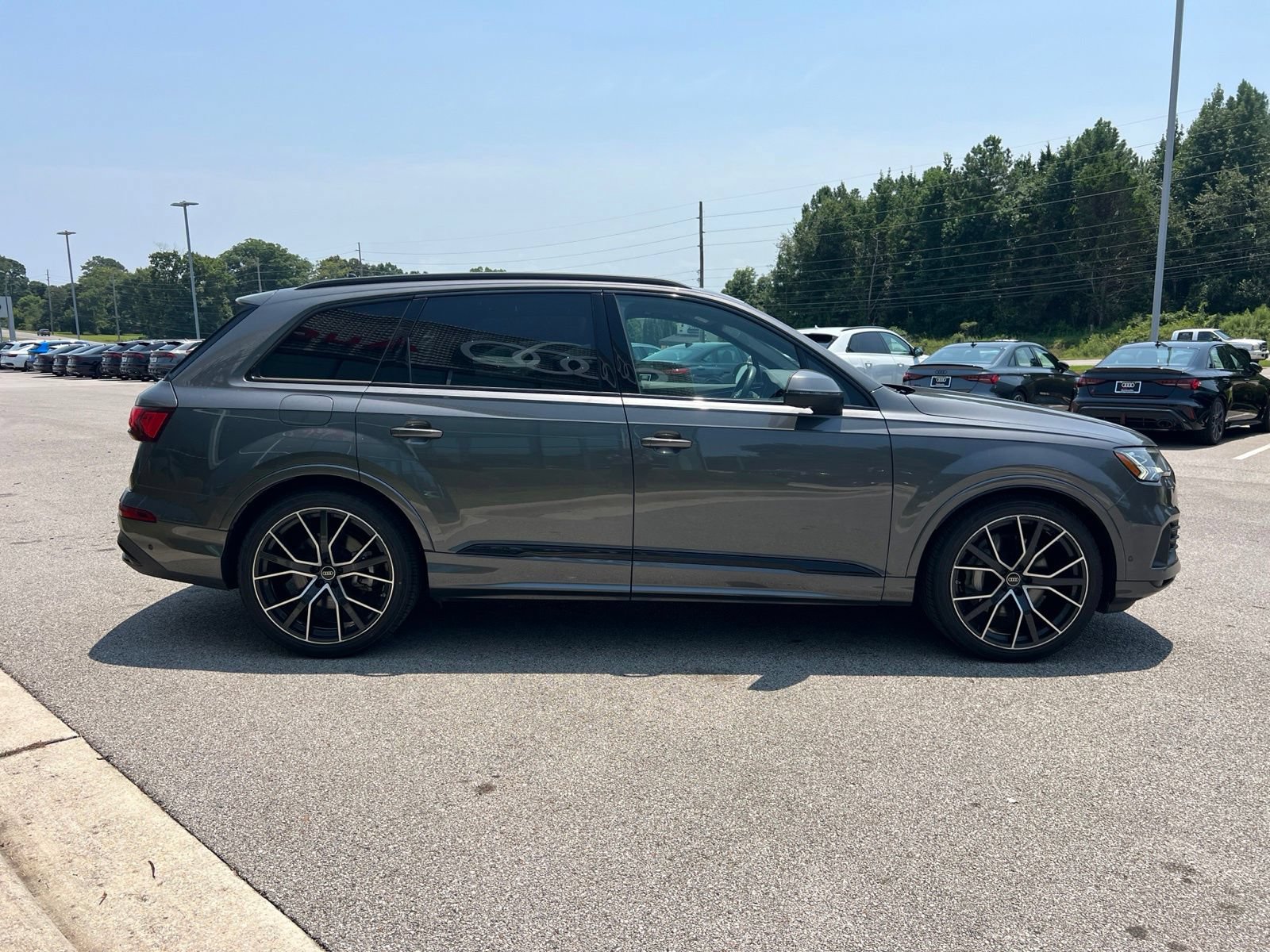 Used 2023 Audi Q7 3.0T Prestige w/ Prestige Package AWD/4WD image 5