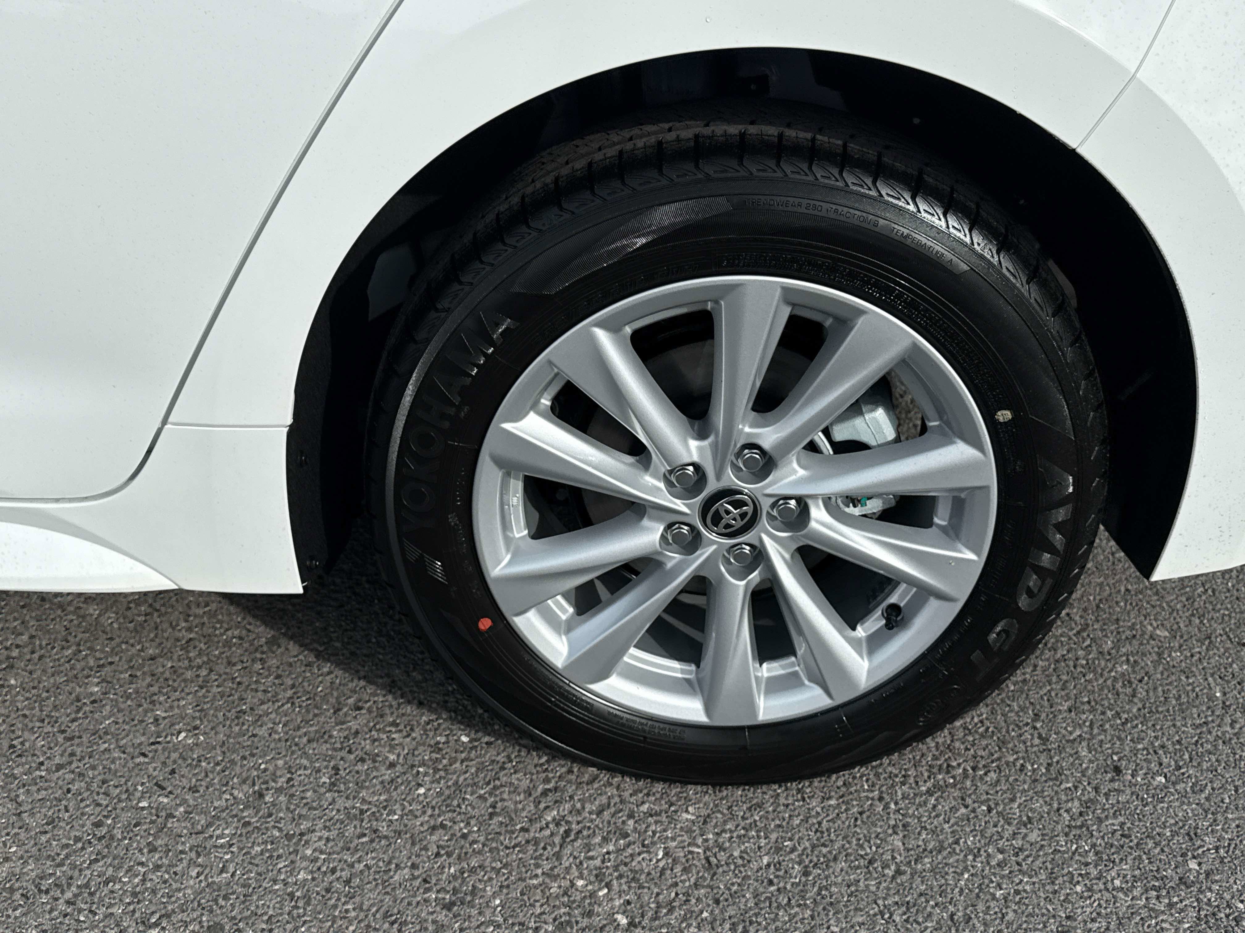 New 2026 Toyota Corolla SE image 6