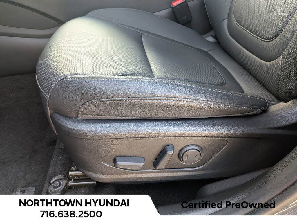 Certified 2025 Hyundai Tucson SEL image 32