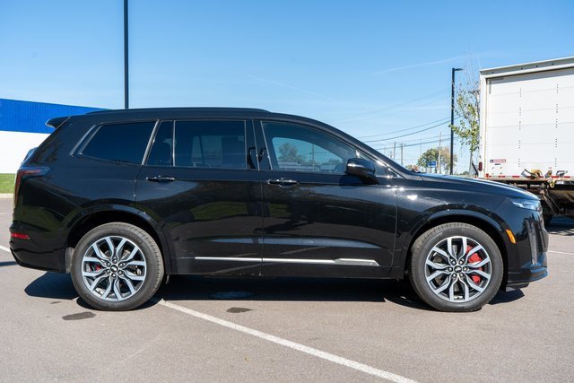 Used 2024 Cadillac XT6 Sport image 5