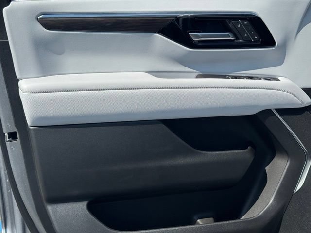 New 2026 Chevrolet Suburban Premier AWD/4WD image 20