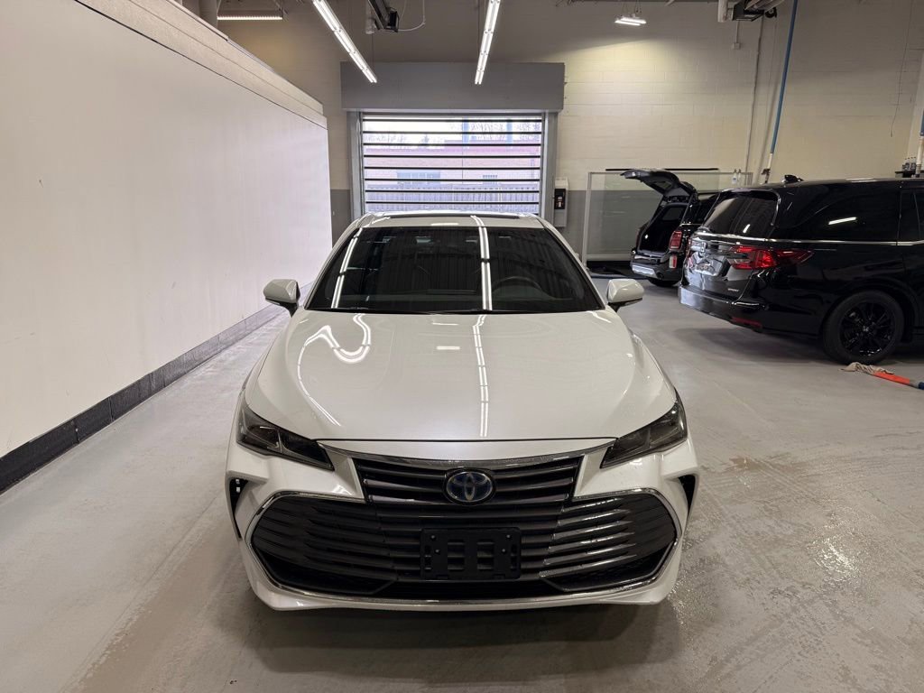 Used 2019 Toyota Avalon Limited w/ All Weather Liner Package FWD image 8