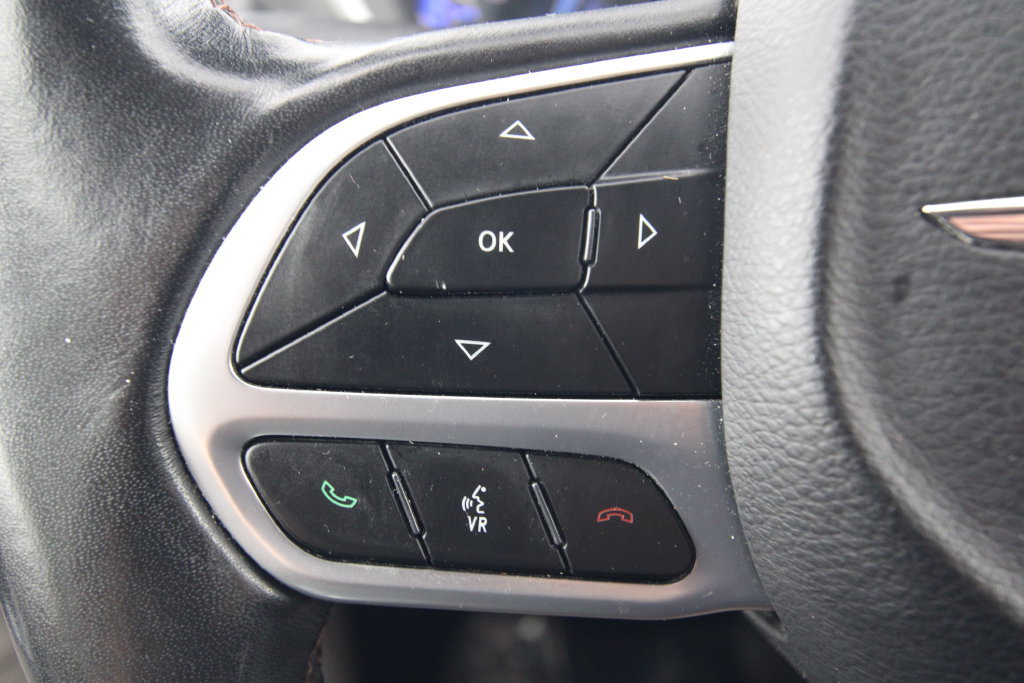 Used 2020 Chrysler Pacifica Touring-L Plus FWD image 23