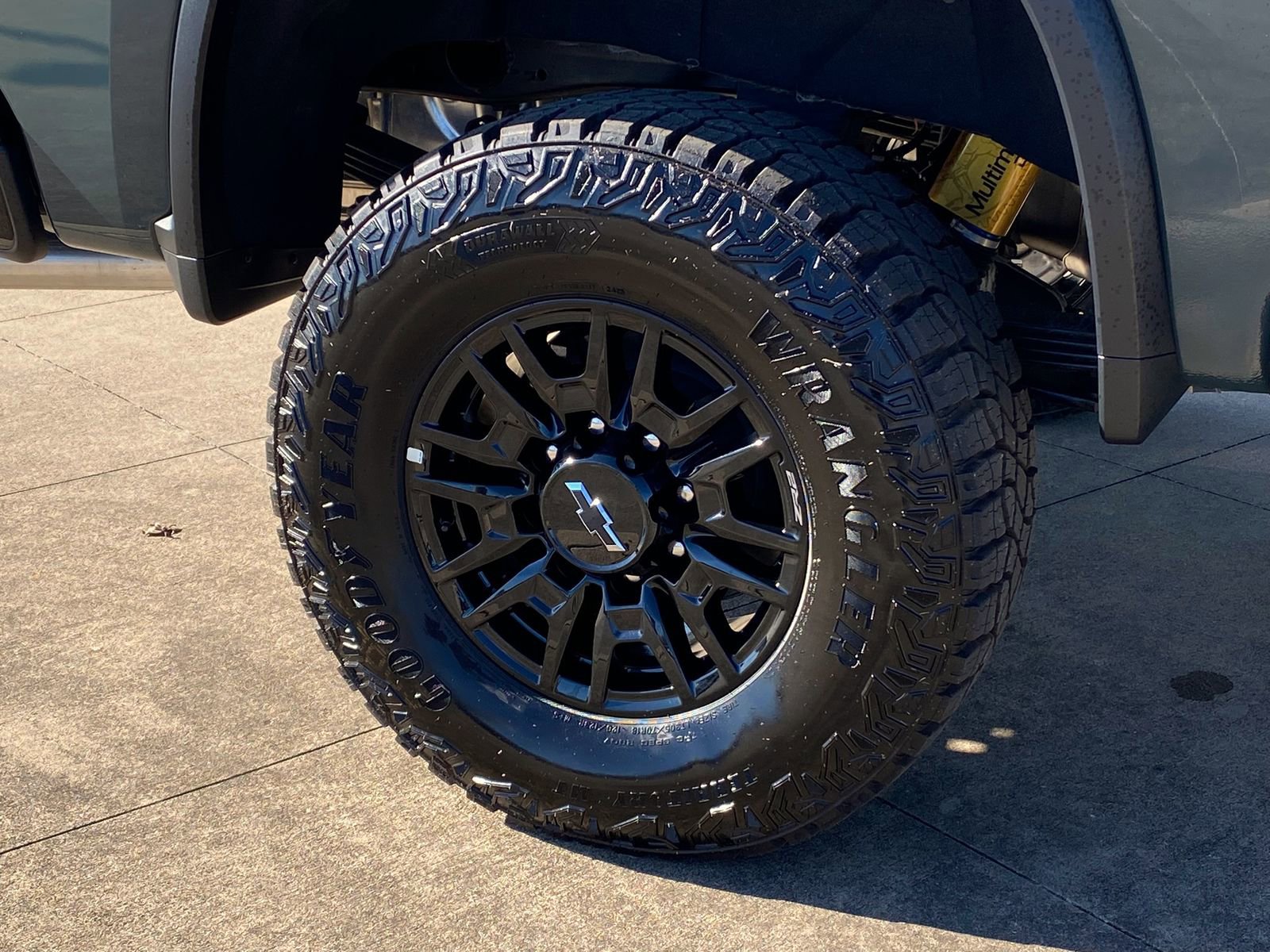 Used 2026 Chevrolet Silverado 2500 ZR2 image 8