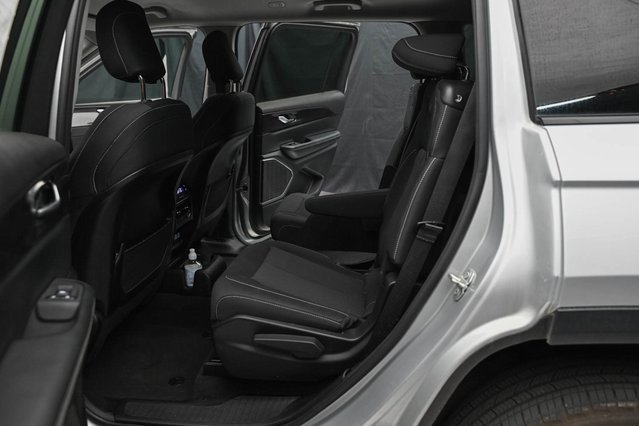 Used 2022 Jeep Grand Cherokee L Laredo w/ Luxury Tech Group I image 21