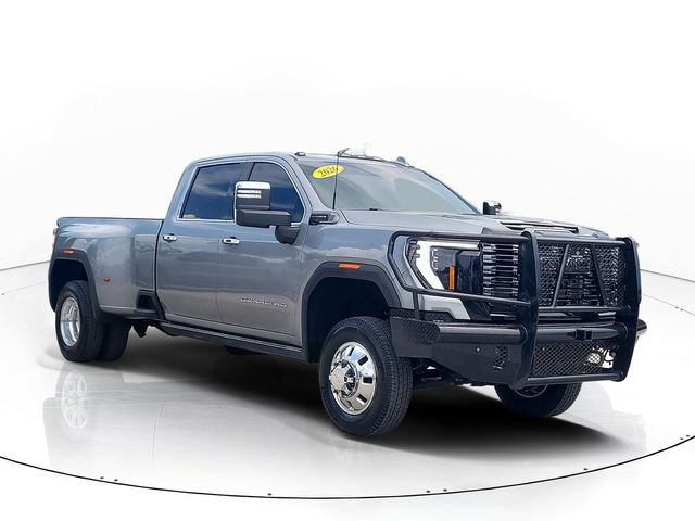 Used 2026 GMC Sierra 3500 Denali Ultimate AWD/4WD image 3