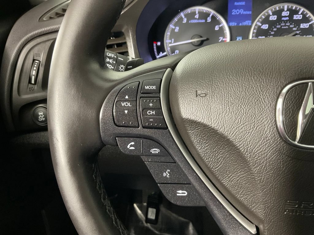 Used 2018 Acura ILX w/ AcuraWatch Plus Package FWD image 24