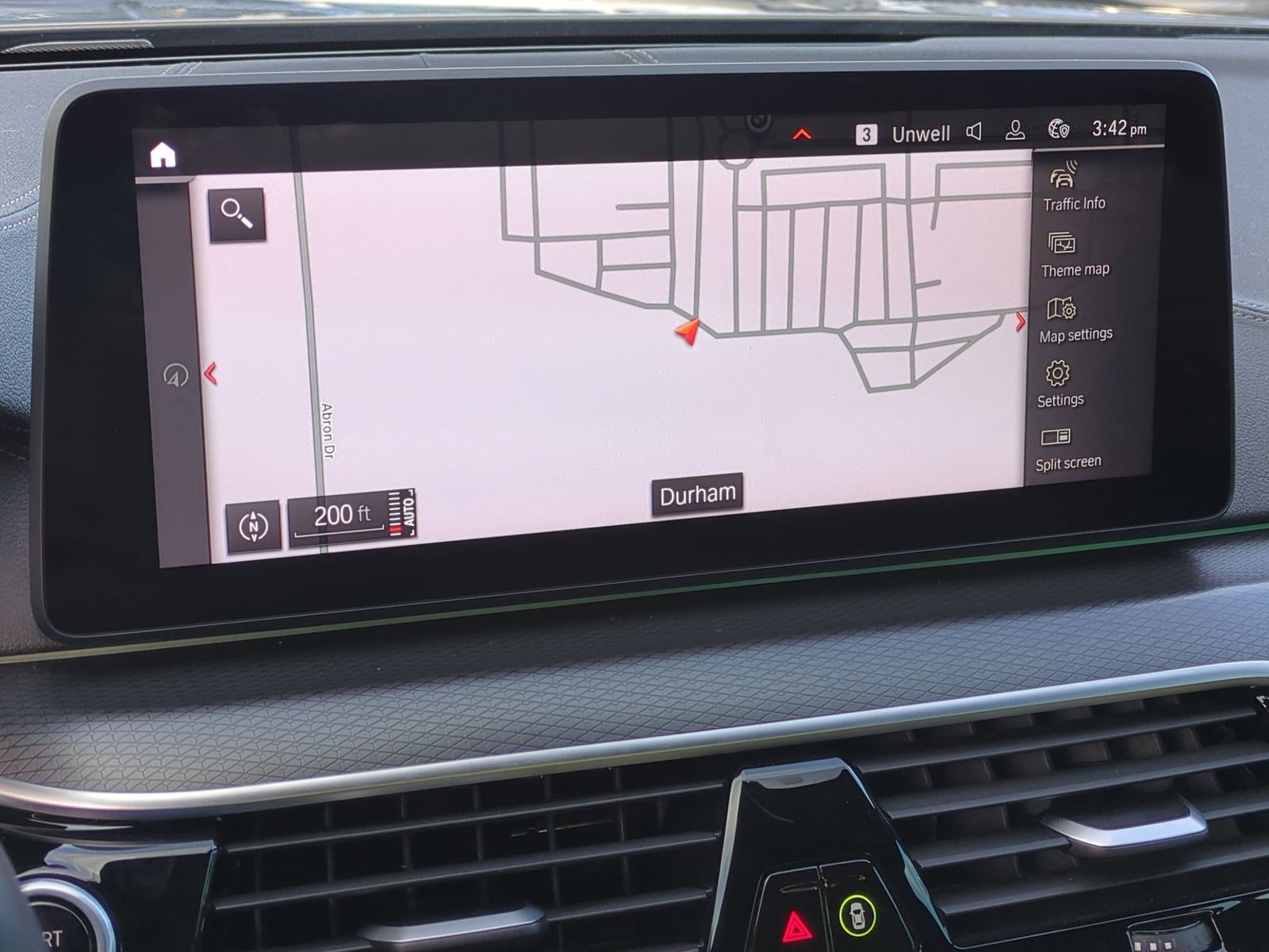 Used 2023 BMW M550i xDrive w/ Dynamic Handling Package image 24