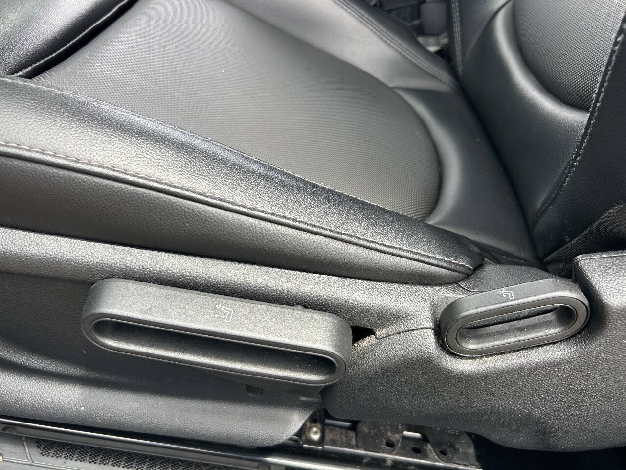 Used 2018 MINI Cooper S FWD image 19