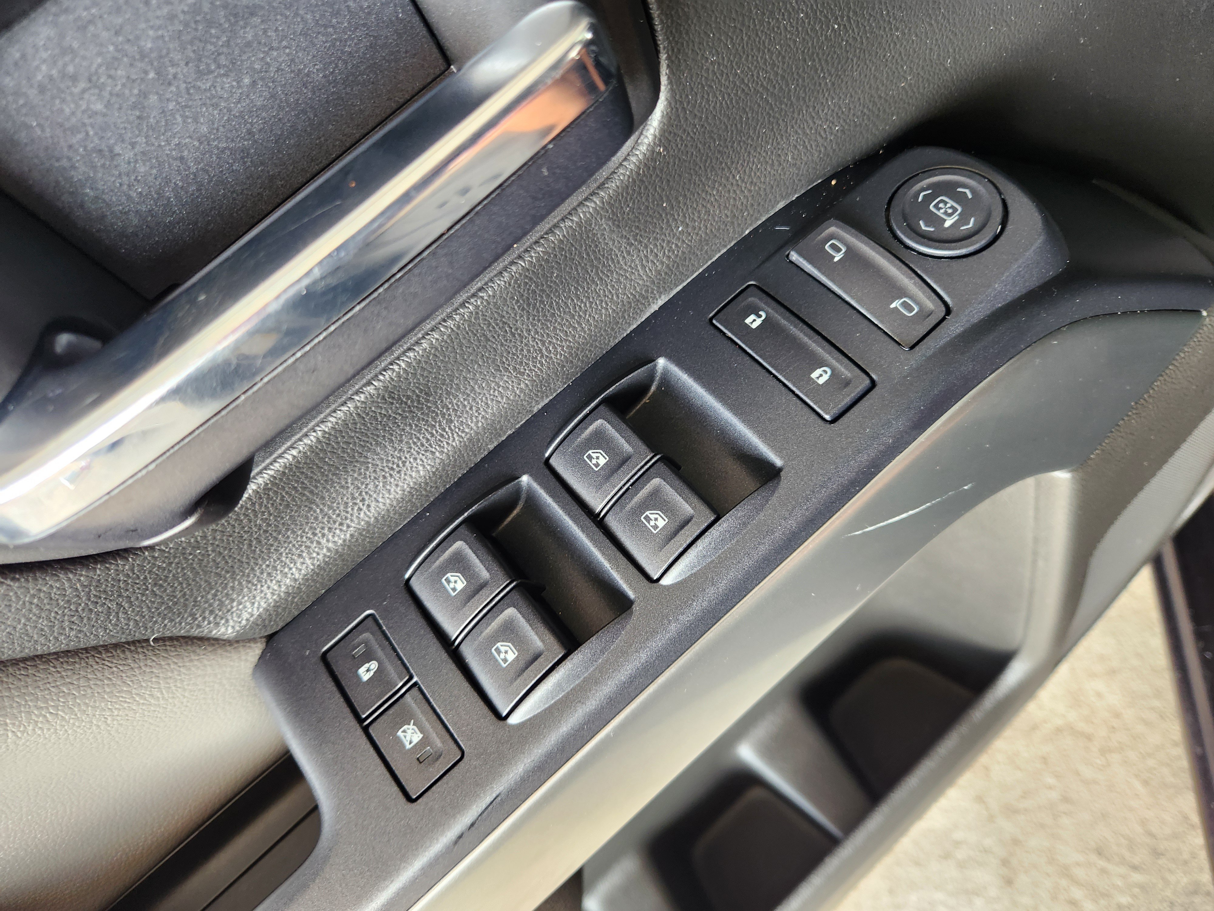 Used 2016 Chevrolet Silverado 1500 LT w/ Texas Edition RWD image 22