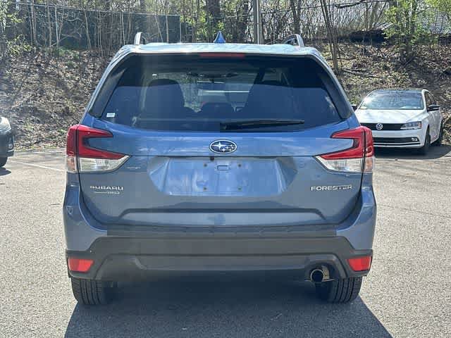 Certified 2023 Subaru Forester Limited AWD/4WD image 4