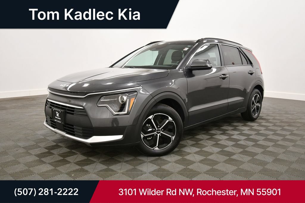 Certified 2025 Kia Niro EX