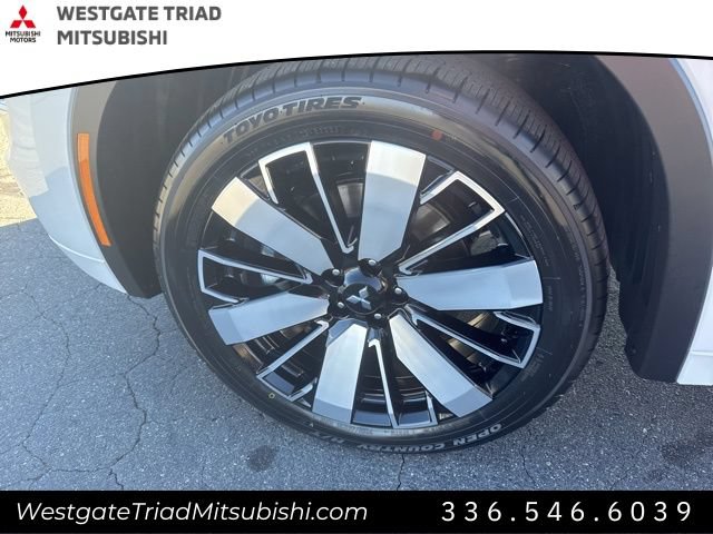 New 2026 Mitsubishi Outlander SEL FWD image 4