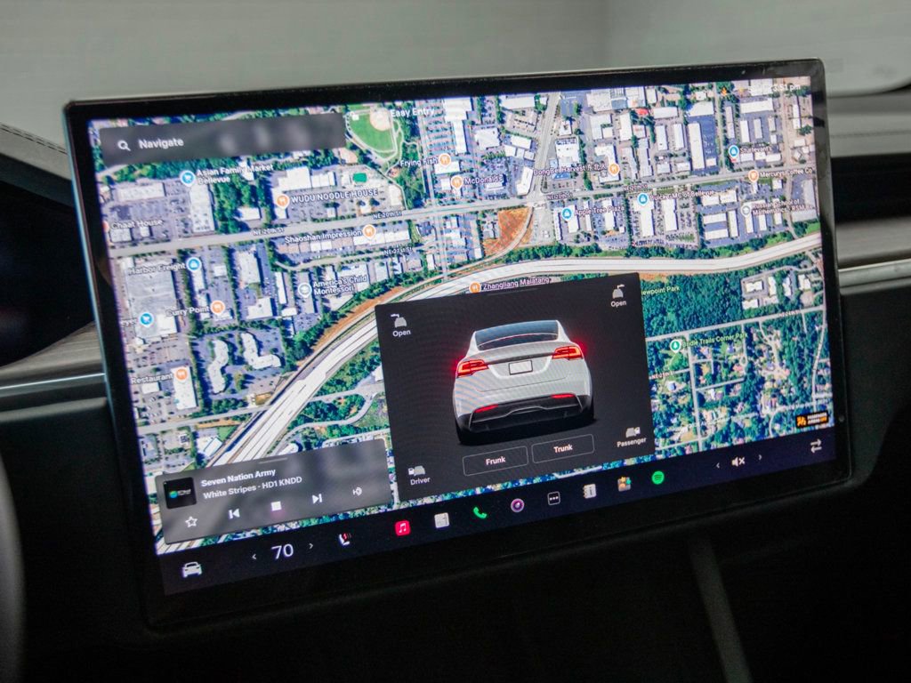 Used 2024 Tesla Model X image 26