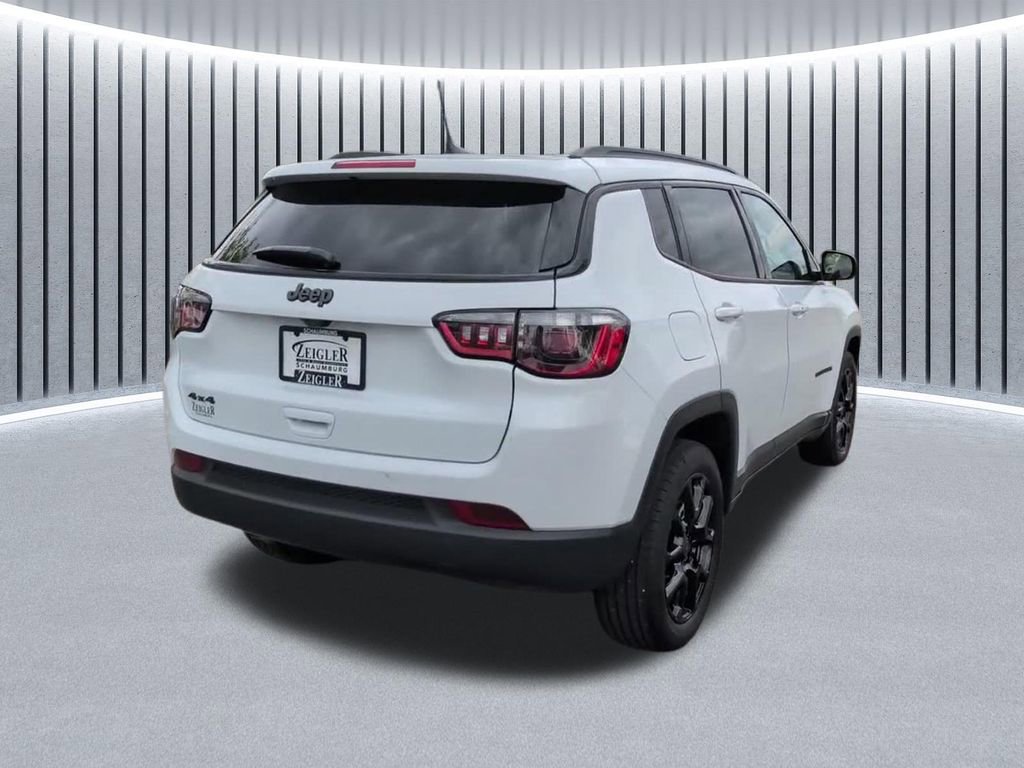 Used 2025 Jeep Compass Latitude w/ Altitude Special Edition AWD/4WD image 7