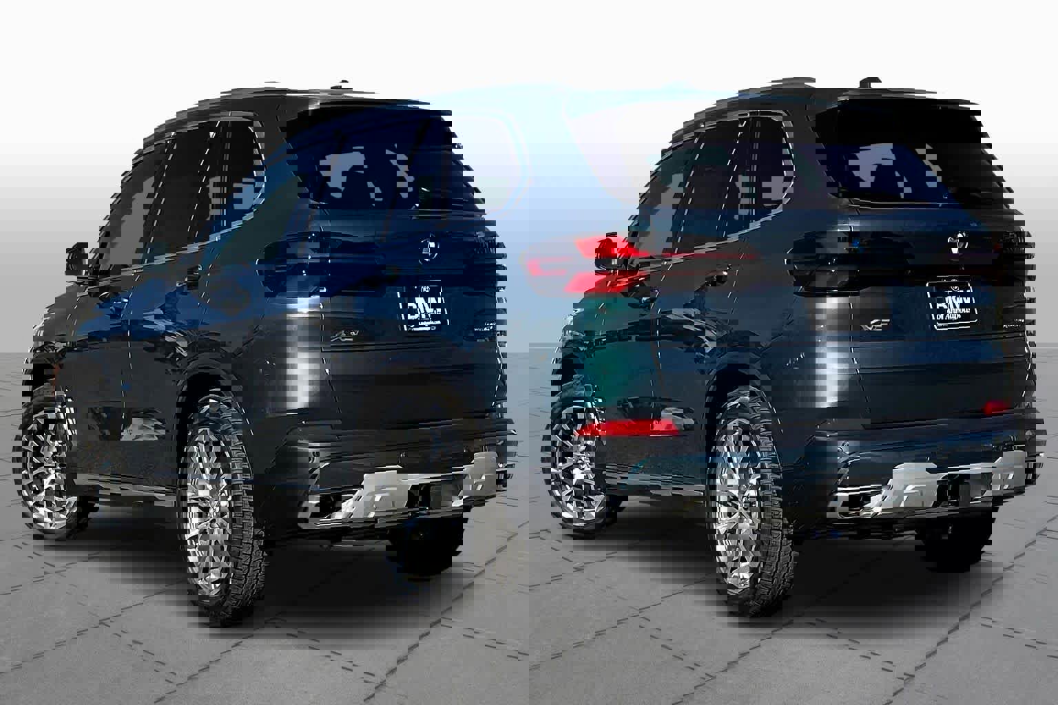 Used 2026 BMW X5 xDrive40i w/ Climate Comfort Package image 11