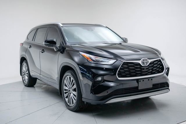 Used 2023 Toyota Highlander Platinum image 13