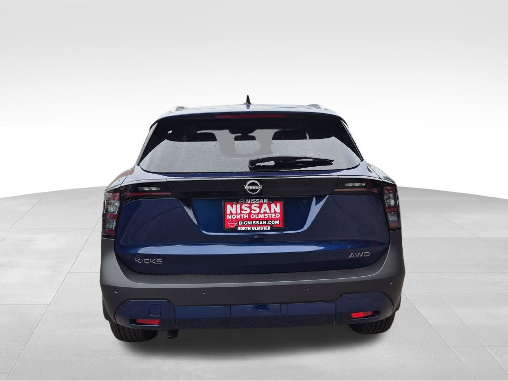New 2027 Nissan Kicks SR w/ SR Premium Package AWD/4WD image 11