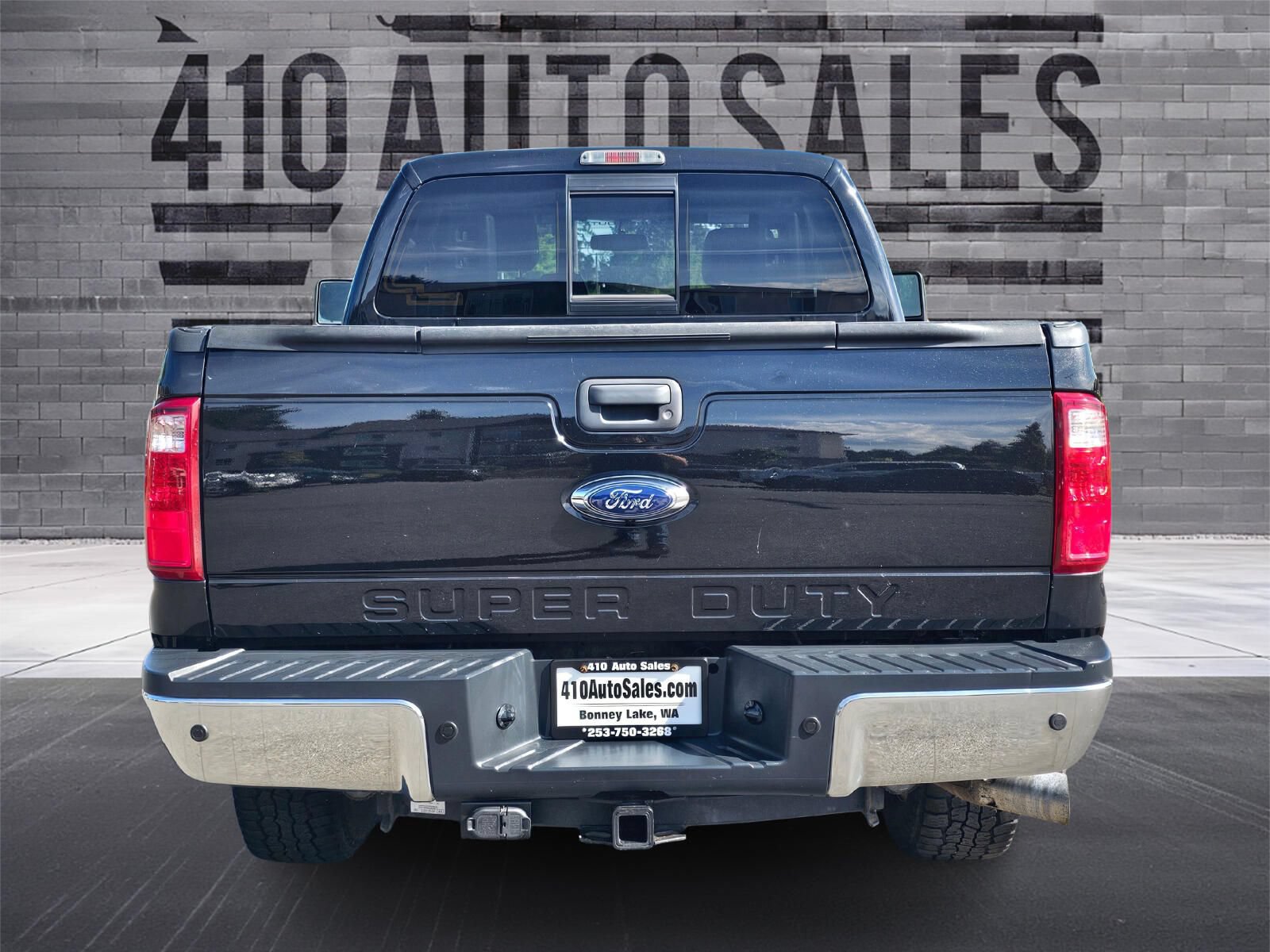 Used 2015 Ford F250 Lariat w/ Lariat Interior Package AWD/4WD image 4