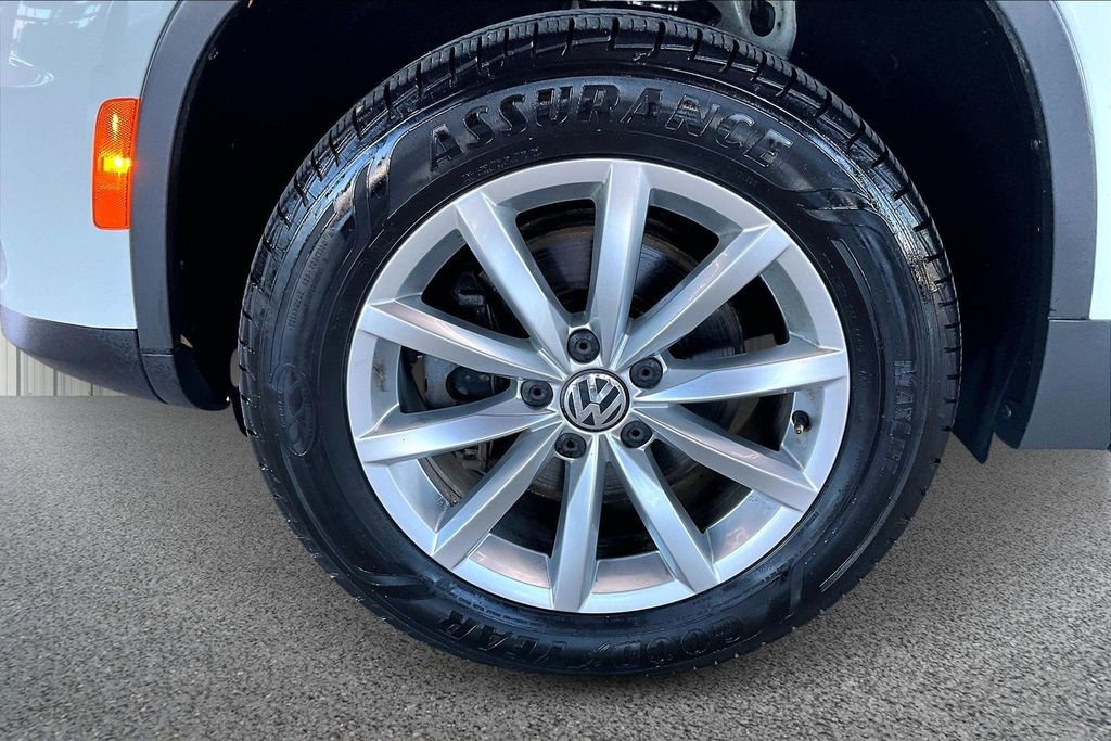 Used 2017 Volkswagen Tiguan Wolfsburg Edition image 36