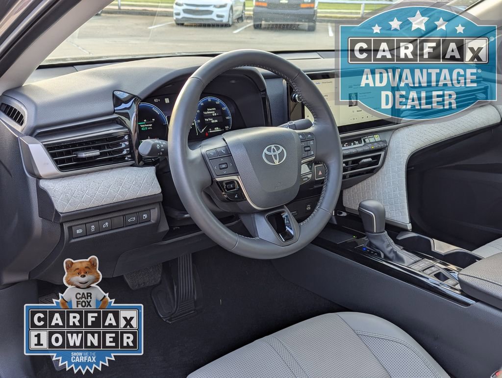 Used 2025 Toyota Camry XLE w/ Premium Package FWD image 5