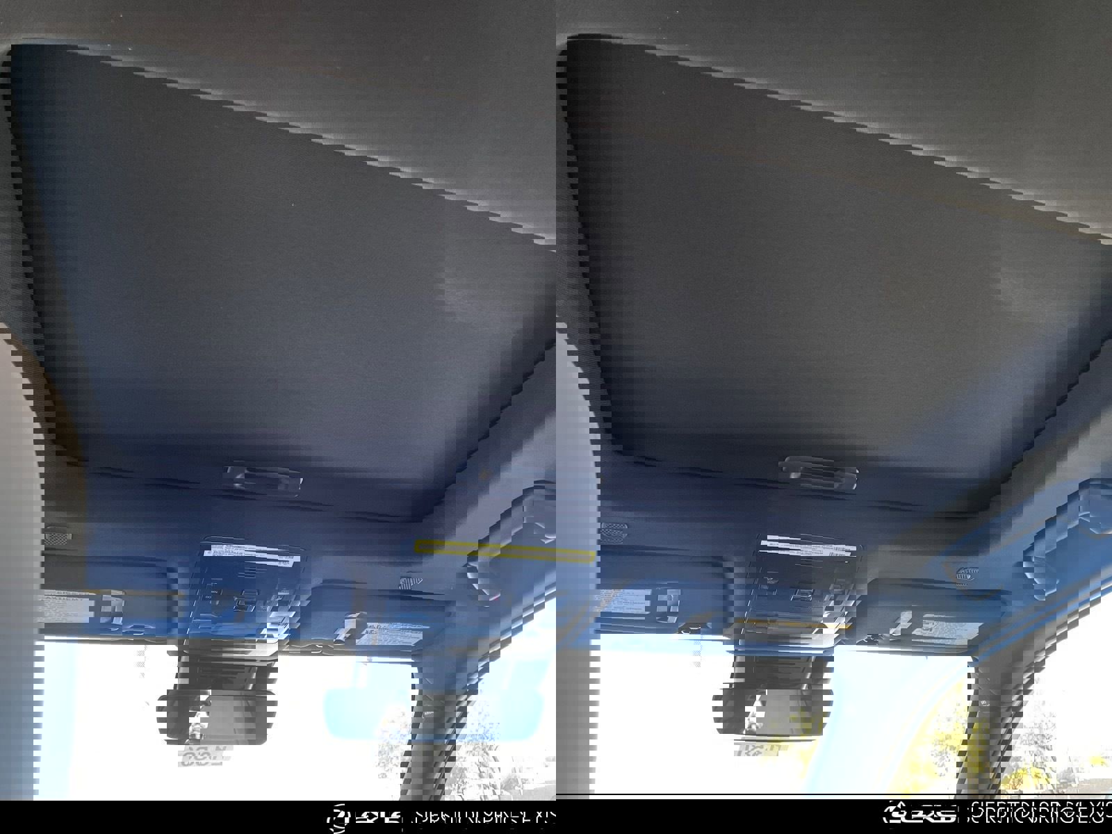 New 2026 Lexus UX 300h FWD image 22