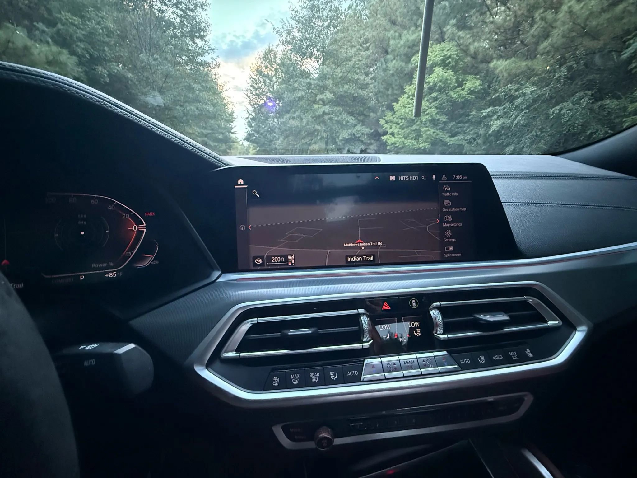 Used 2021 BMW X6 xDrive40i w/ Executive Package AWD/4WD image 30