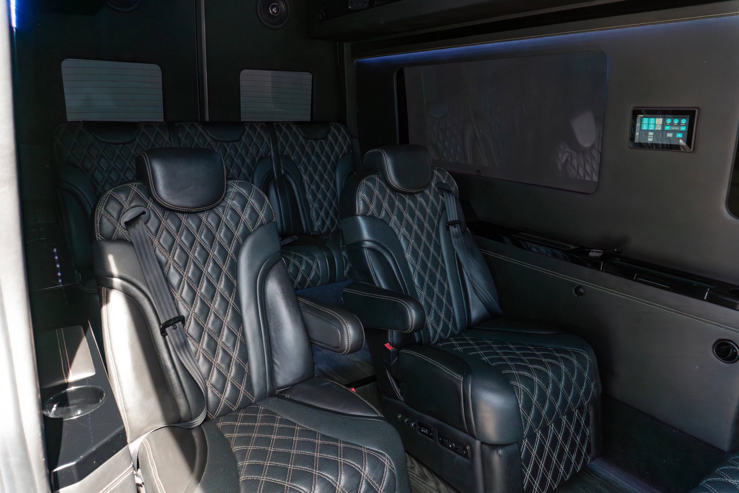 Used 2021 Mercedes-Benz Sprinter 2500 image 16