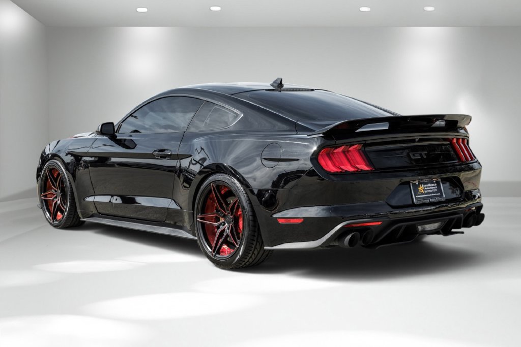 Used 2023 Ford Mustang GT RWD image 8