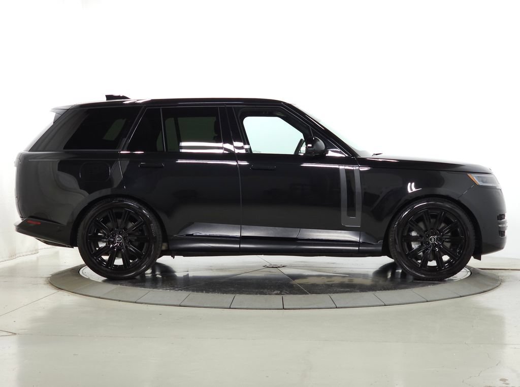 Certified 2025 Land Rover Range Rover SE AWD/4WD image 8