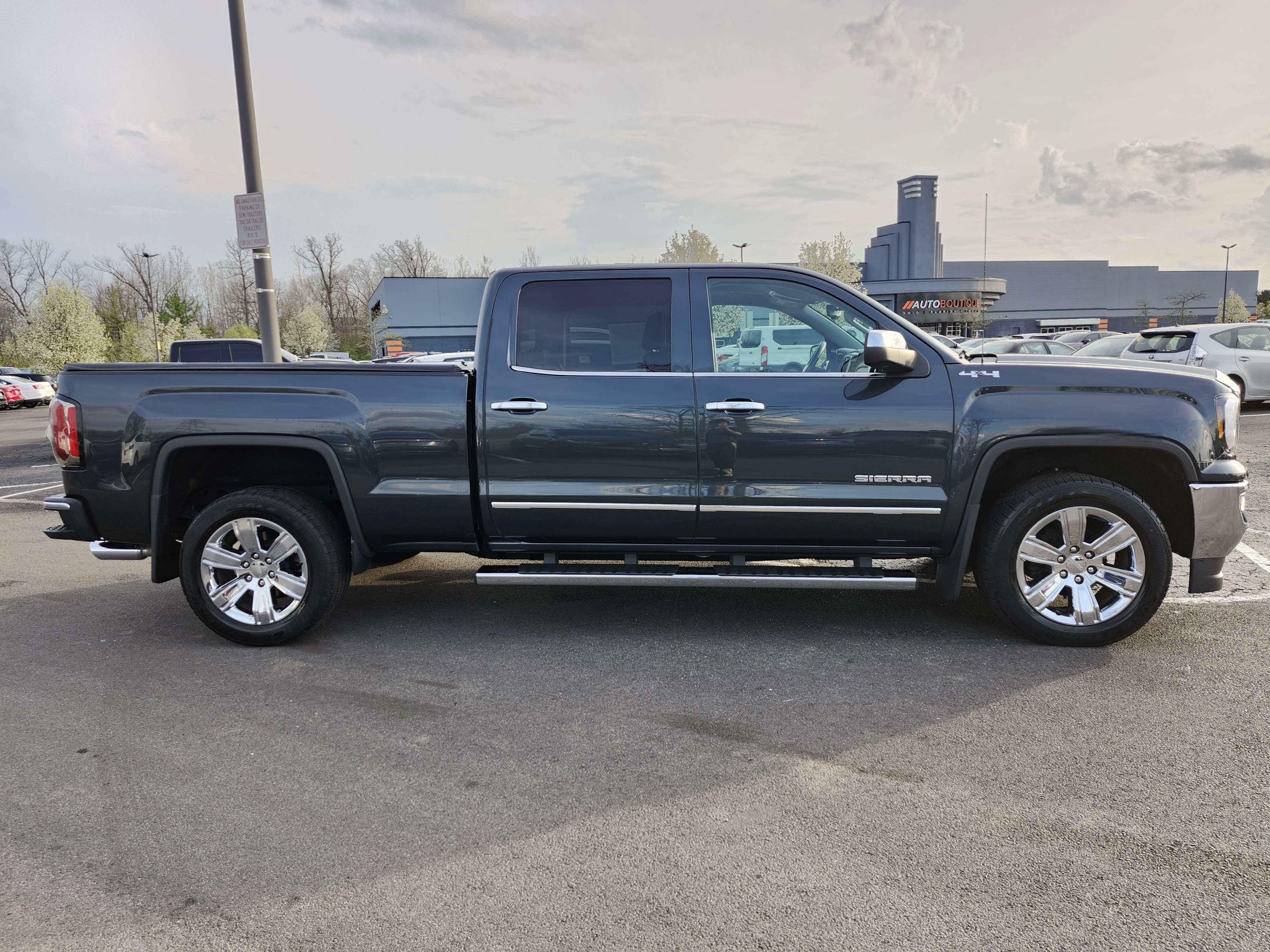 Used 2017 GMC Sierra 1500 SLT image 19