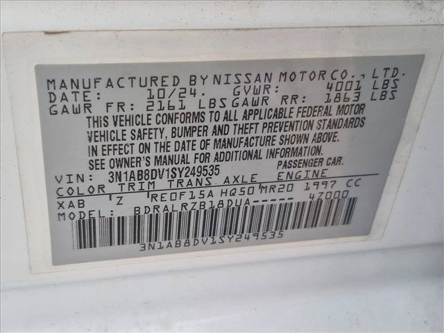 Used 2025 Nissan Sentra SR FWD image 15