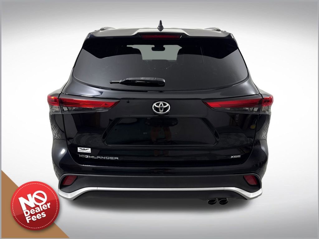 Used 2021 Toyota Highlander XSE FWD image 5