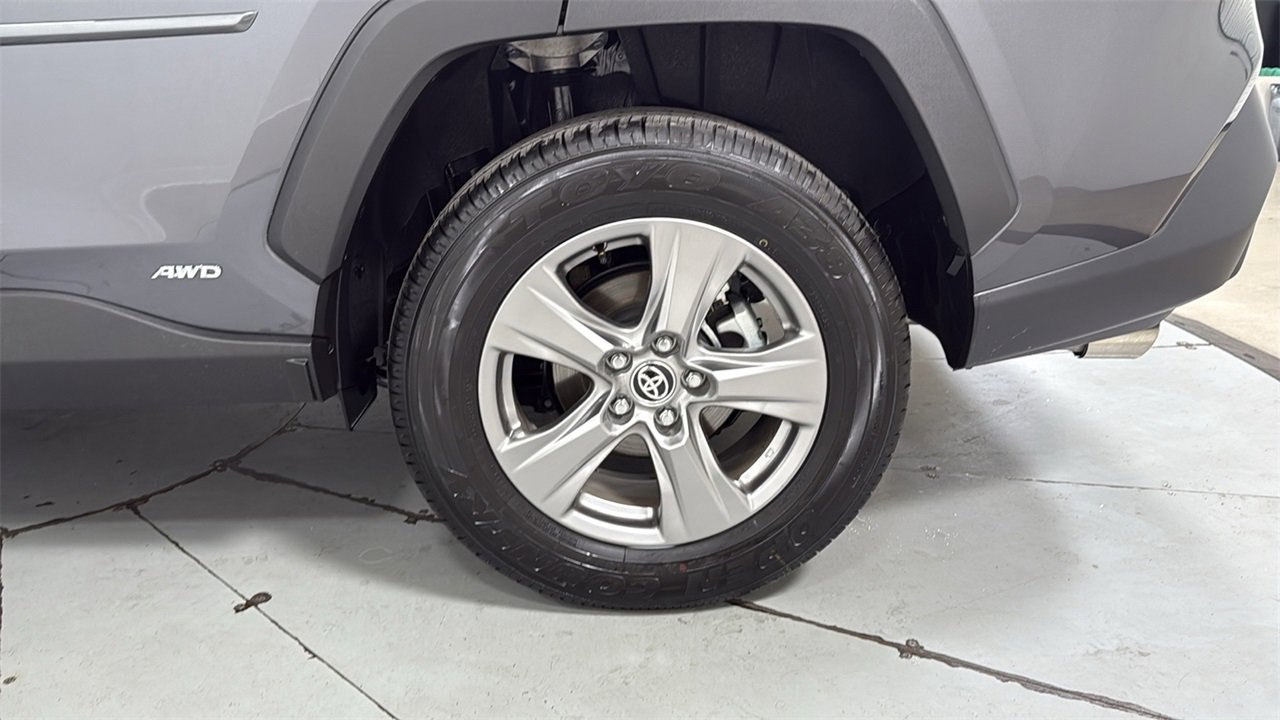 Certified 2025 Toyota RAV4 LE image 23