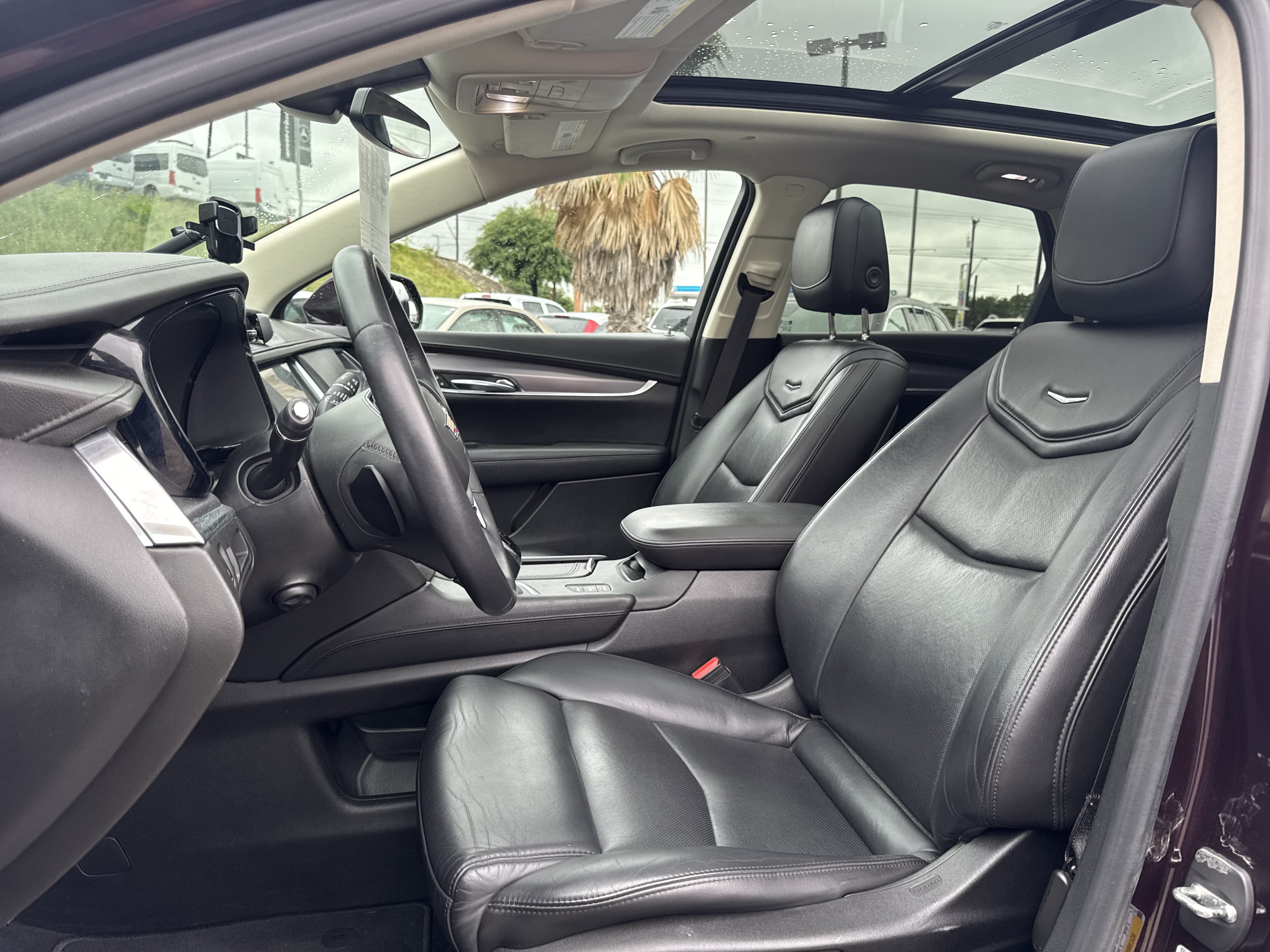 Used 2018 Cadillac XT5 Luxury AWD/4WD image 25