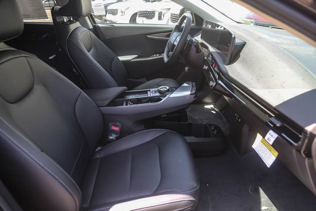 New 2026 Kia EV6 Wind RWD image 9