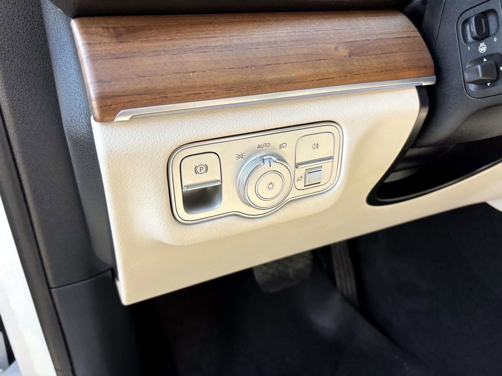 Used 2024 Mercedes-Benz GLE 450 4MATIC image 14