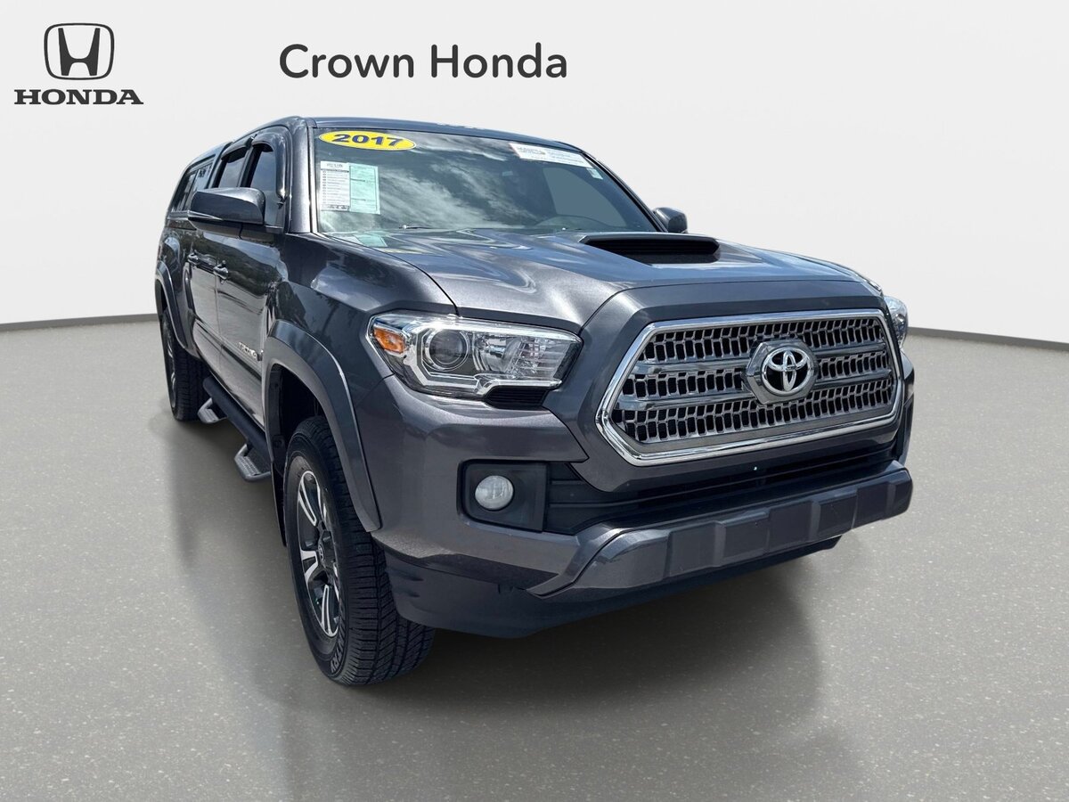 Used 2017 Toyota Tacoma TRD Sport w/ Tow Package AWD/4WD image 7